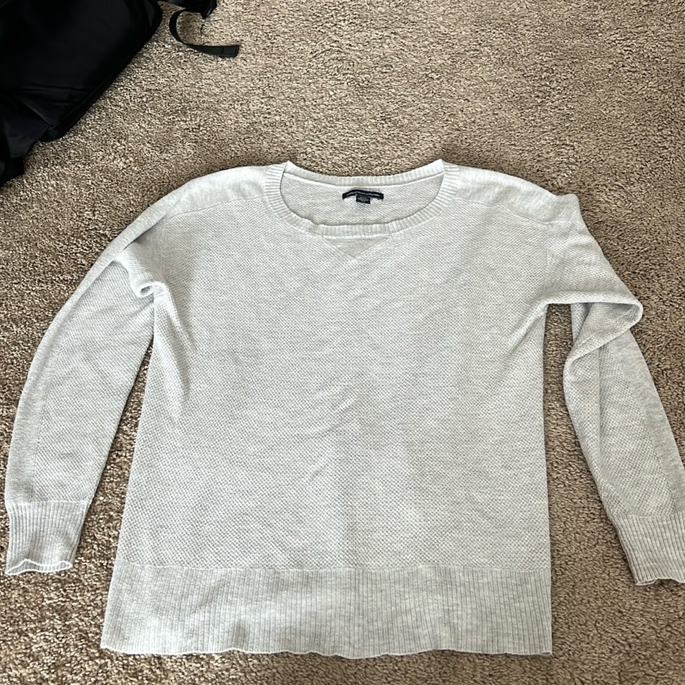 American Eagle sweater